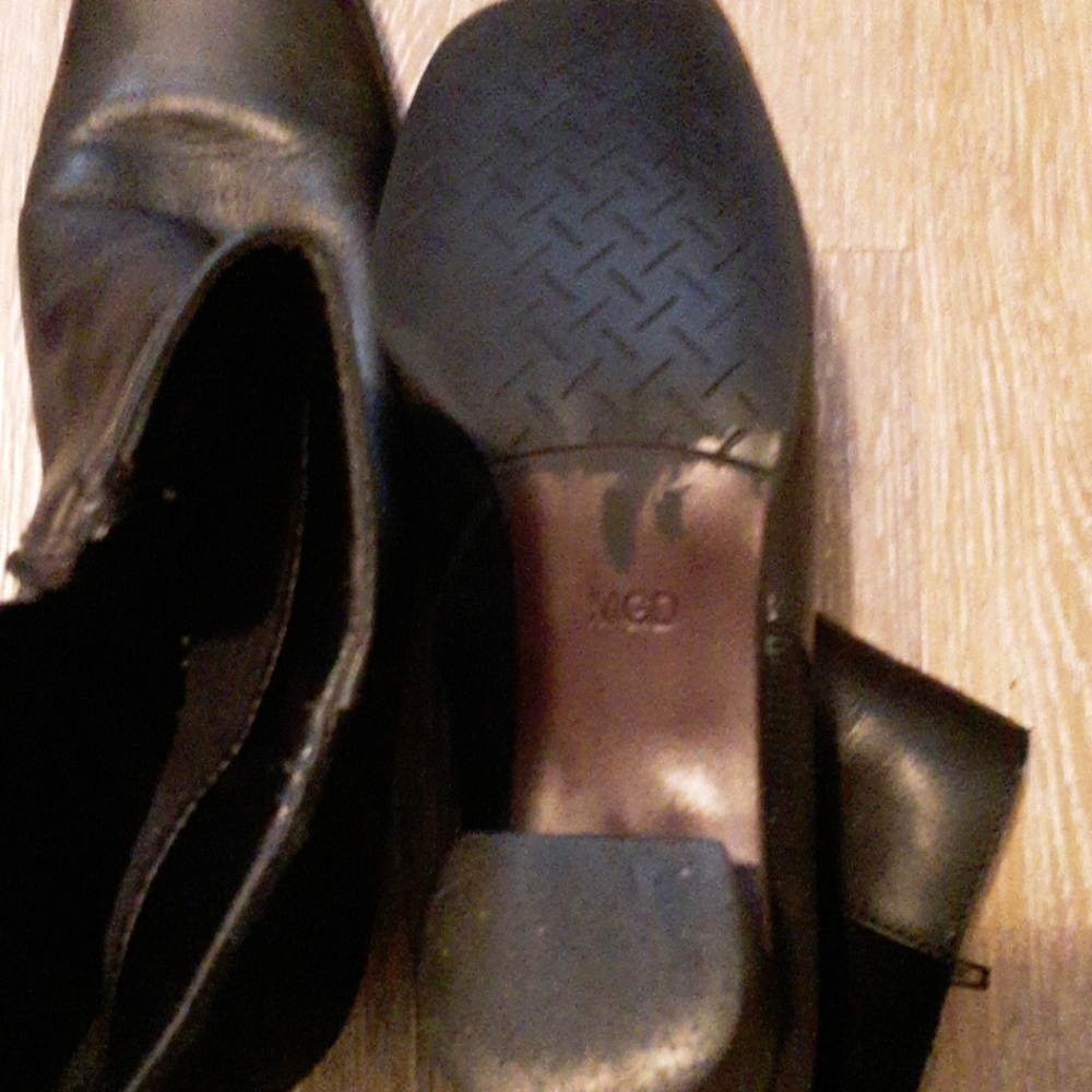 Leather boot - Picture 3 of 3